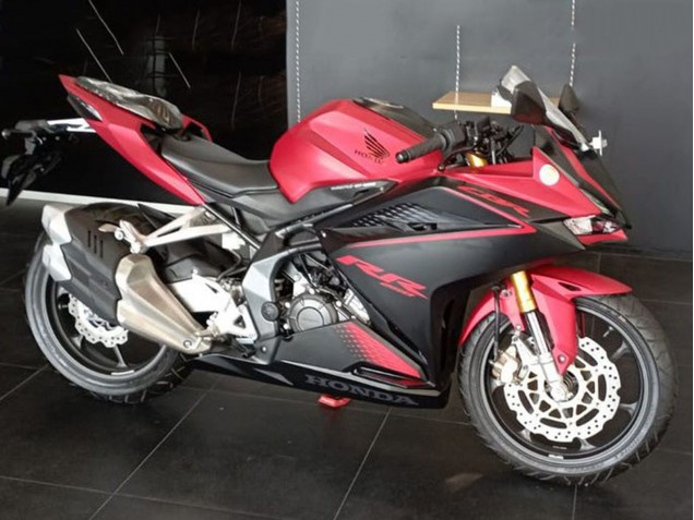 Comprar Kits Carenado Moto Honda CBR250RR 2017-2022 - Rojo Negro Mate