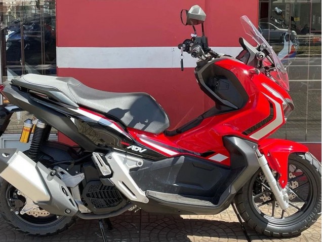 Comprar Carenados Moto Honda ADV160 2022-2024 - Rojo Negro